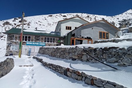 Alpine Mera Lodge(Khare)